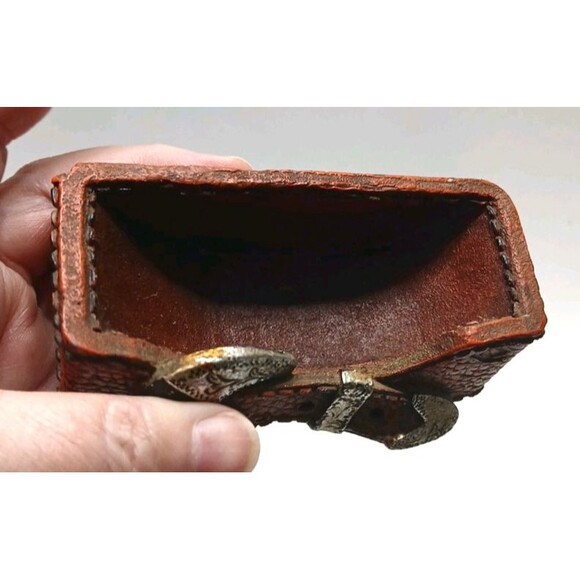 Western Set of 4 Coasters Longhorn Barbed Wire Belt Look Holder Leather Look - Picture 9 of 11